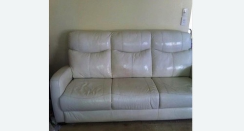 Химчистка кожаного дивана. Кызыл